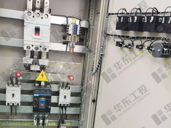 電容補償柜細節(jié)