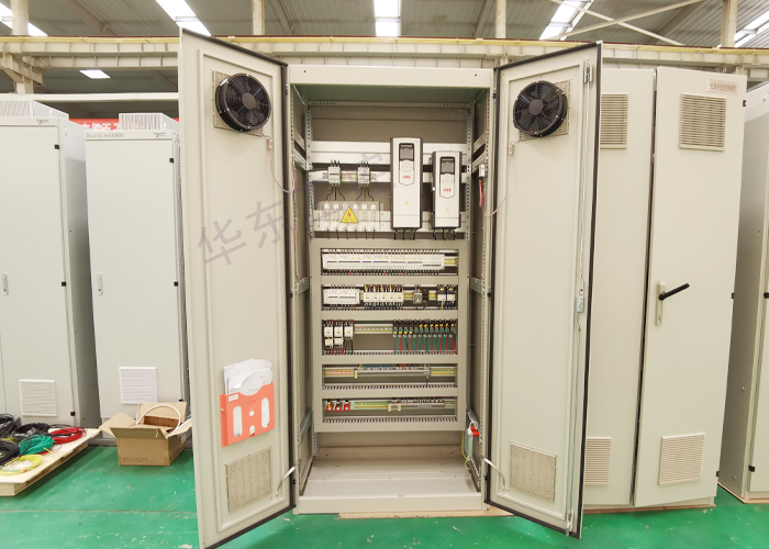 變頻控制柜實(shí)拍