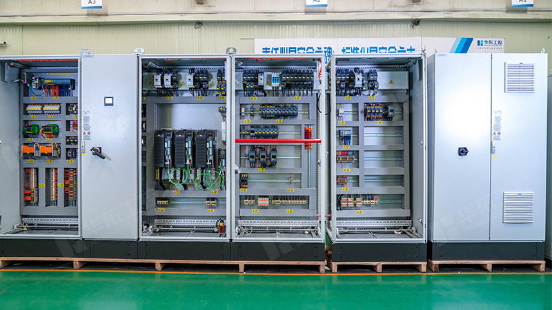 出口控制柜定制化能力，滿足全球工業自動化需求的智能解決方案